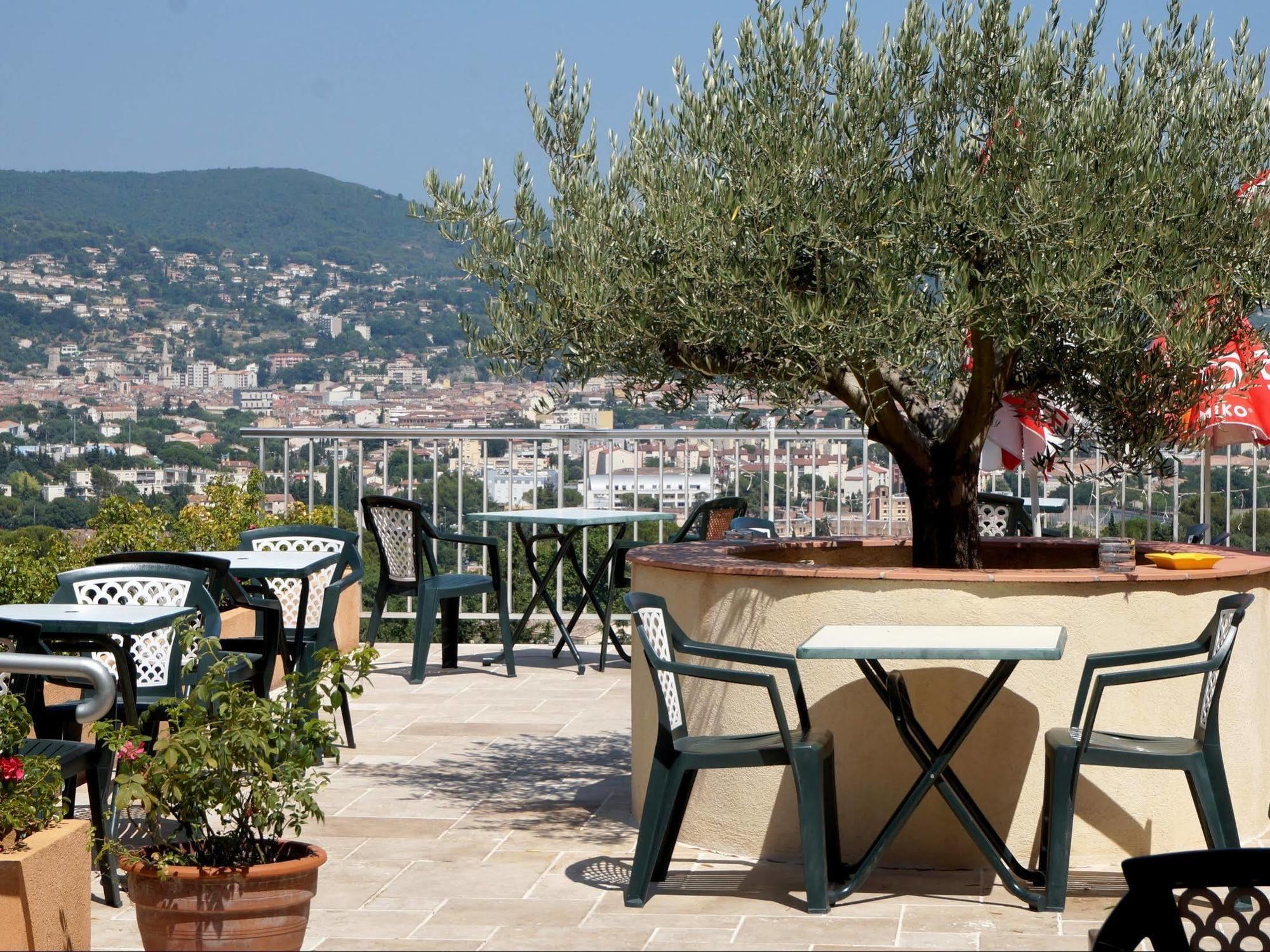Logis Hotel Le Col De L'Ange Draguignan Zewnętrze zdjęcie