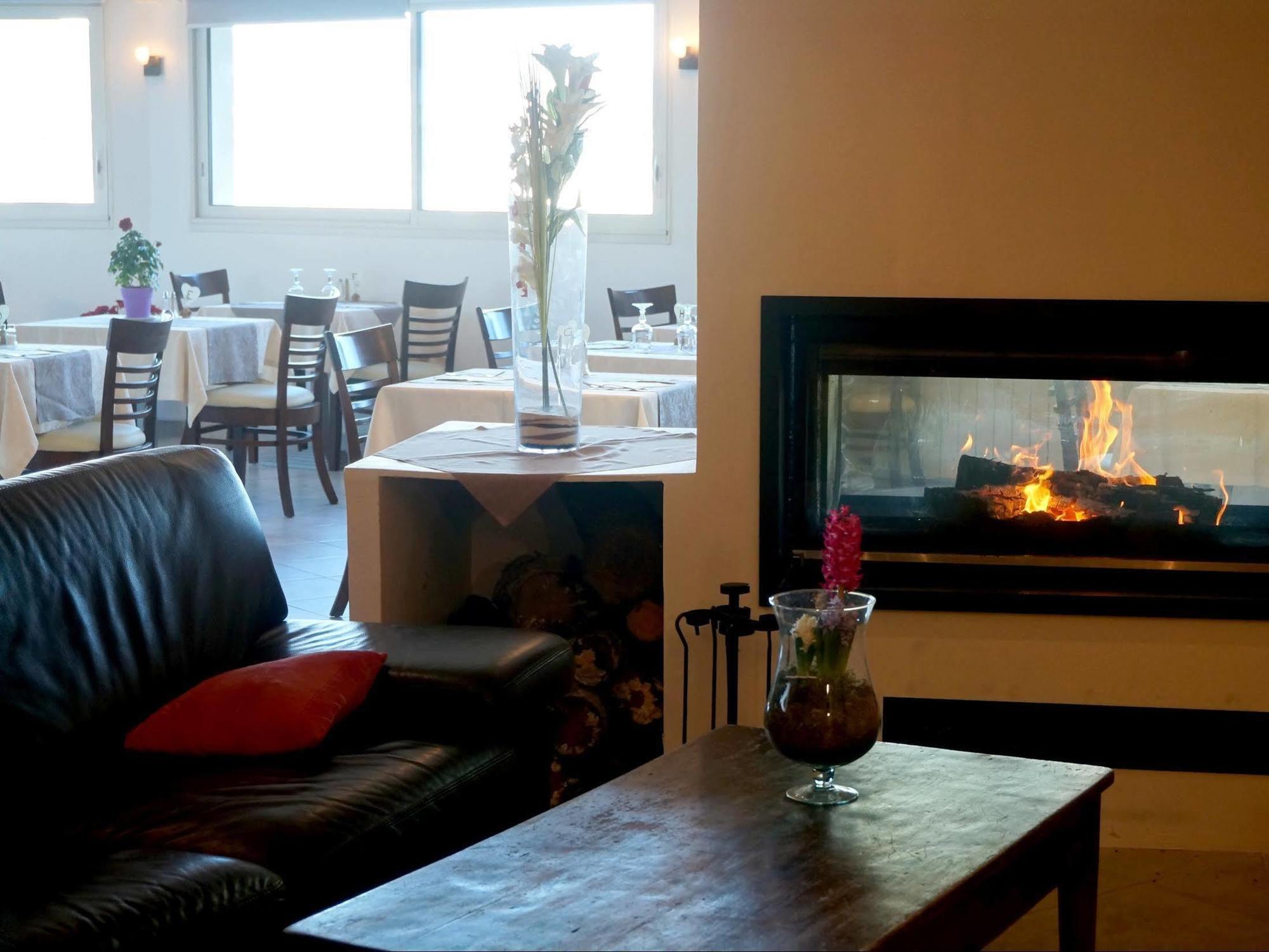 Logis Hotel Le Col De L'Ange Draguignan Zewnętrze zdjęcie